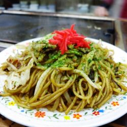 創業３７年！隠し味は、きざみ昆布／焼きそば・お多嘉