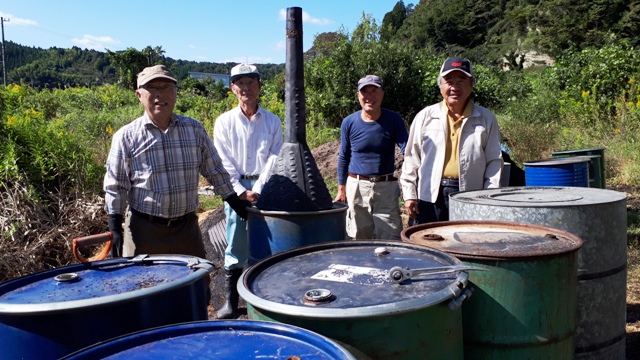 １次産業で輝く人々・氷見ベジの燻炭づくり（農業・自然栽培）